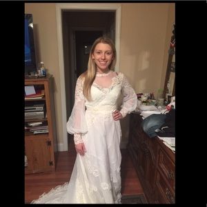 Vintage Wedding Dress